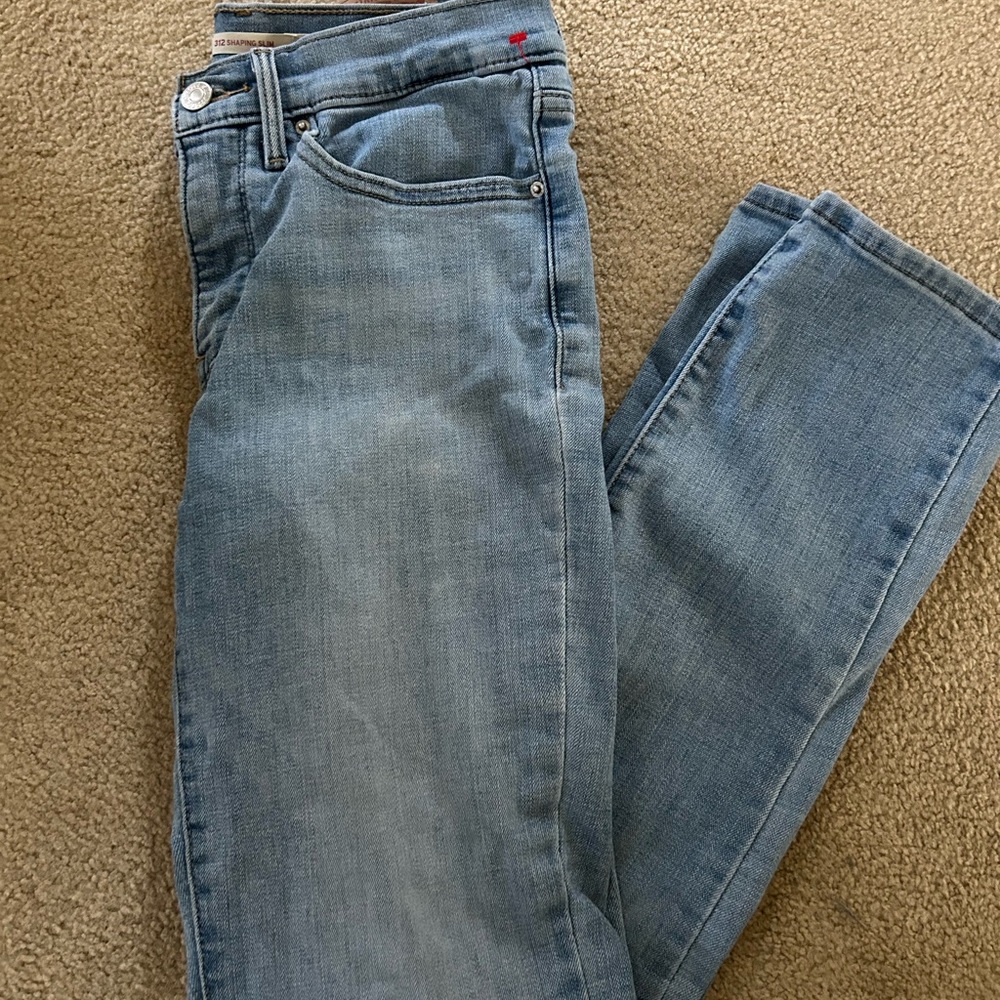 Levi’s 312 Shaping Slim Jeans
